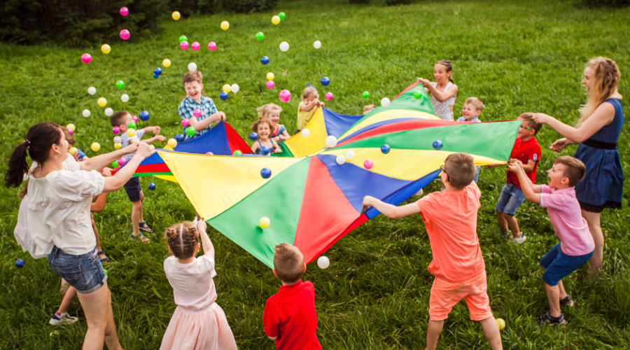 7 Great Outdoor Games for Families